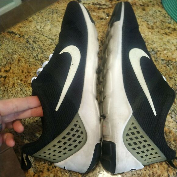 Men's Nike Lunarestoa 2 Essential Casual Shoes, 811372 010 Size 12 Black/White - Picture 6 of 12